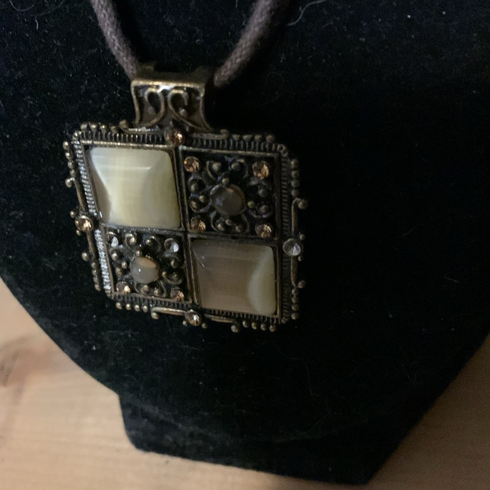 Pretty necklace, 20”, - Picture 4 of 6